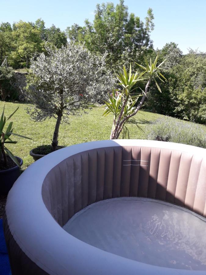 דירות Massilly Chez Isa מראה חיצוני תמונה